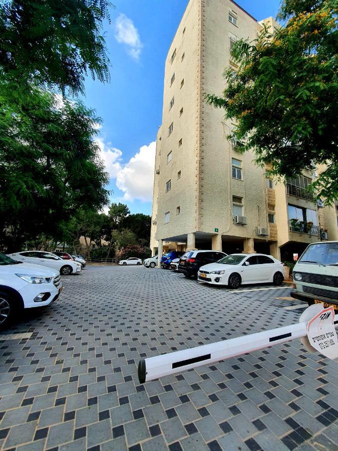 Kfar Saba View Apartment Exterior photo