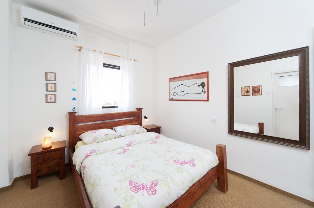 Kfar Saba View Apartment Room photo