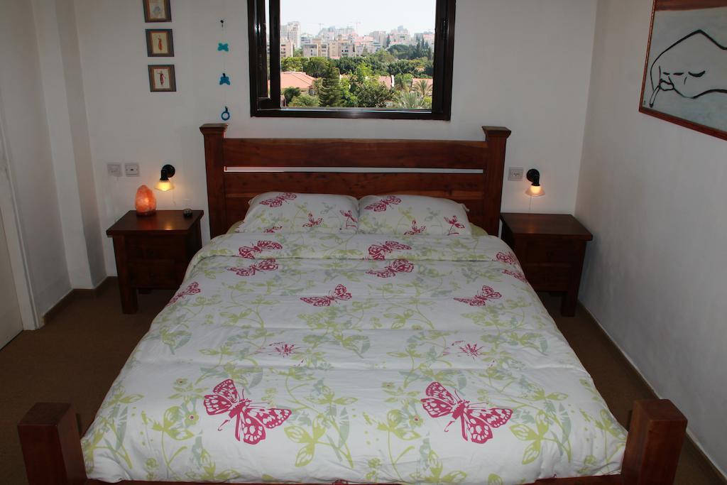 Kfar Saba View Apartment Room photo